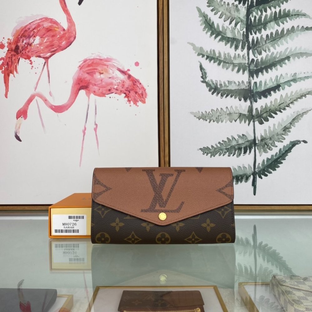 ✅Louis Vuitton Sarah Wallet Monogram Reverse